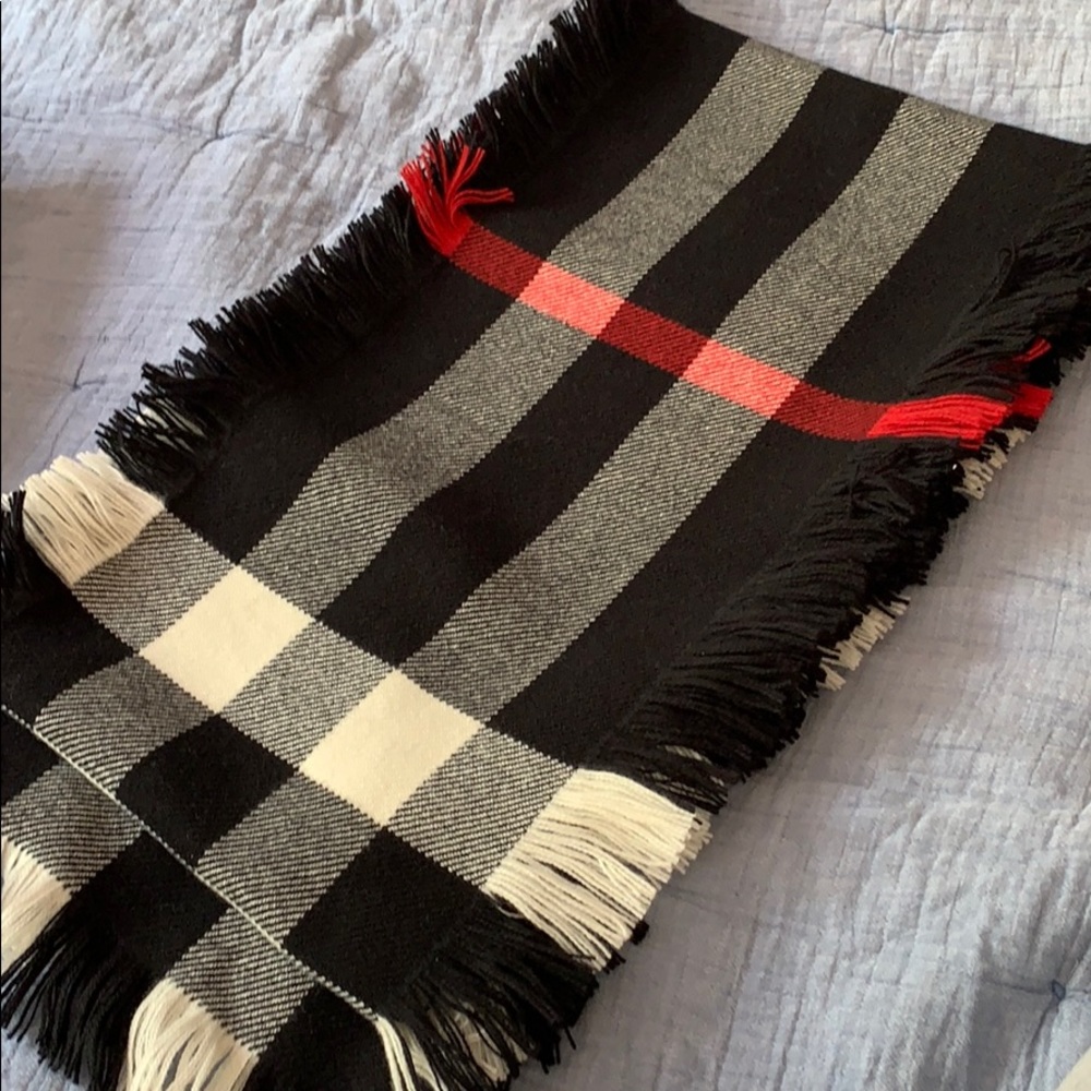 Burberry scarf